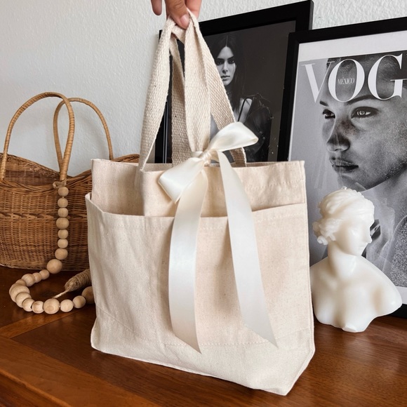CREAM CANVAS BOW TOTE 🎀 #0311 - Picture 6 of 6